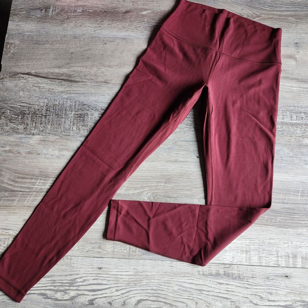 (8) Lululemon Align High-Rise Pant 28"